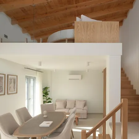 Viveverde Villa, Featuring 3 Pools - Walking Distance To & Shops, By Thinkvilla *