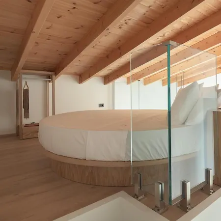 Viveverde Villa, Featuring 3 Pools - Walking Distance To & Shops, By Thinkvilla Bali (Crete)