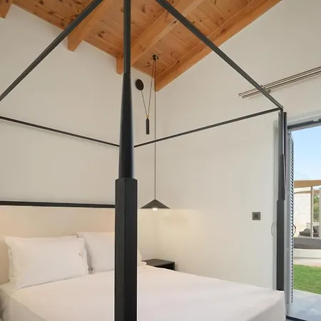 Viveverde Villa, Featuring 3 Pools - Walking Distance To & Shops, By Thinkvilla Villa Bali (Crete)