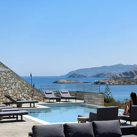 Viveverde Villa, Featuring 3 Pools - Walking Distance To & Shops, By Thinkvilla Villa *